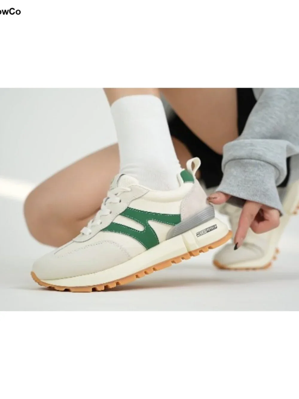 Women's Breathable Leather Suede Walking Sneakers Non-Slip Cushioned Casual